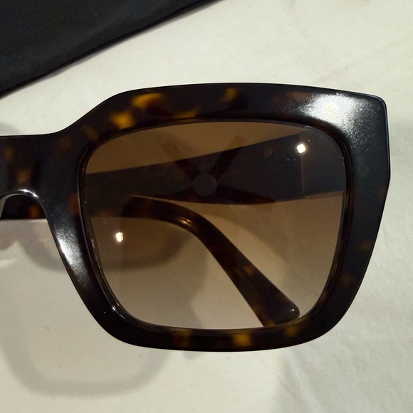 Valentino Havana Sunglasses with Rockstud Accents on either side - Picture 6 of 11